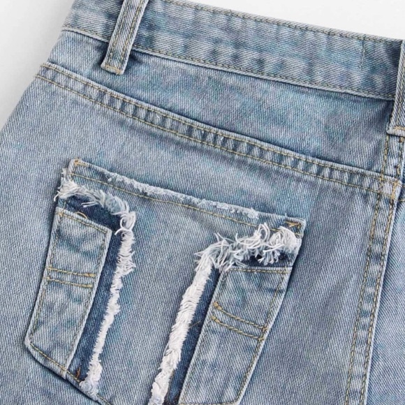 CHLOE 💙 distressed denim shorts blue ripped - Picture 4 of 5